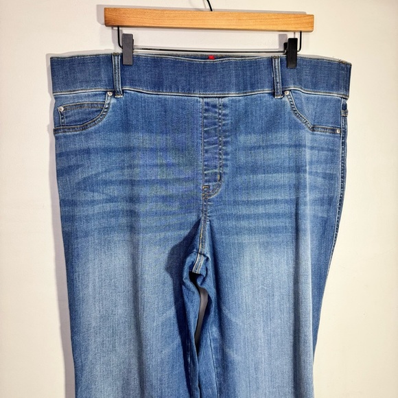 SPANXshape™ EveryWear Flare Jeans, Vintage Indigo Size 3x - Picture 6 of 12